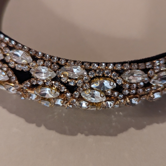 Jeweled Headband - Picture 4 of 8